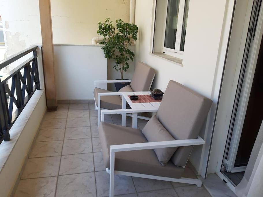 03 - Apt In The Heart Of The City - Heraklion Daire Dış mekan fotoğraf